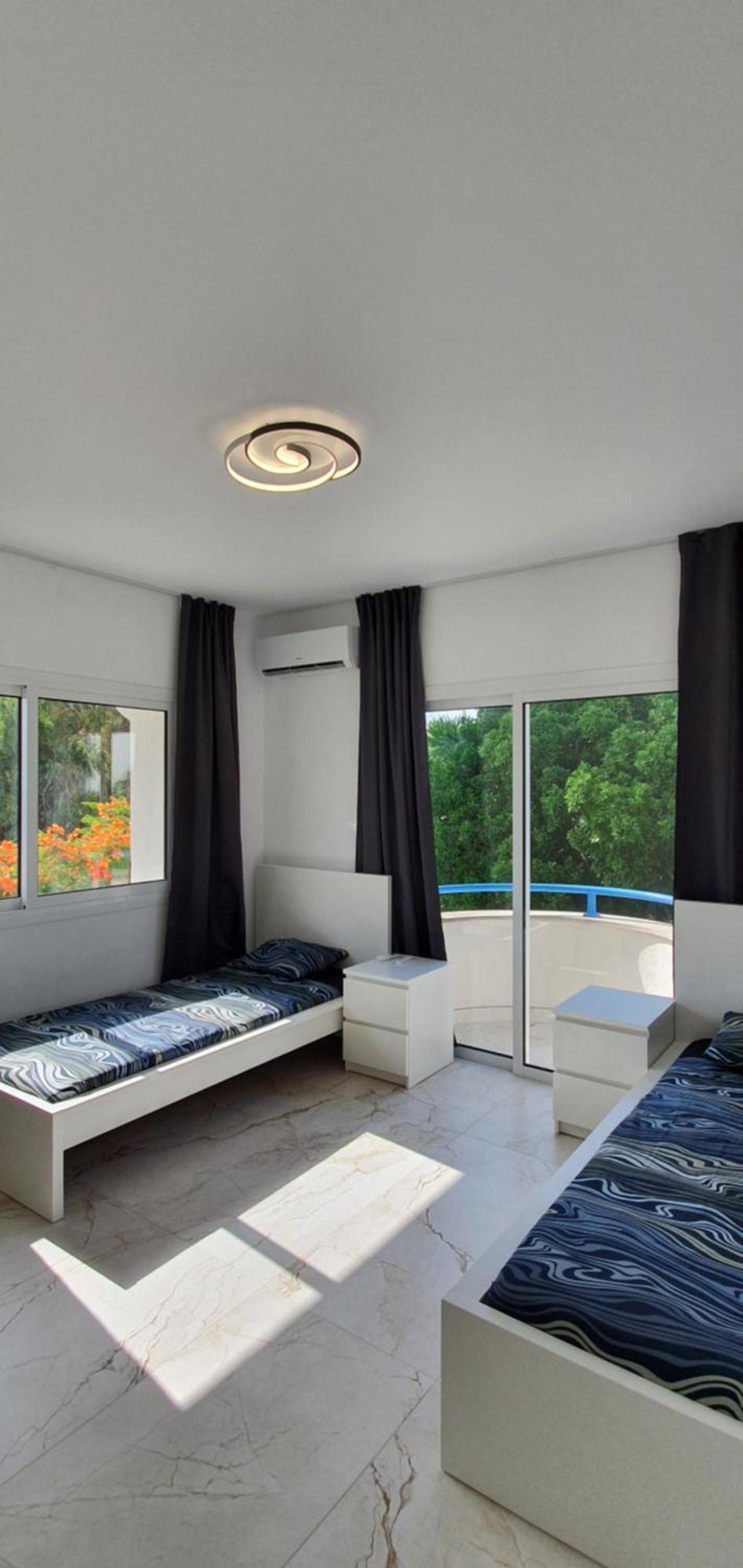 Villa Aphrodite By The Sea Пафос Екстериор снимка